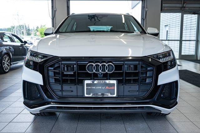 Used 2020 Audi Q8 Premium Plus w/ Premium Plus Package AWD/4WD image 2