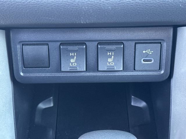 Used 2024 Toyota Corolla Cross XLE w/ Convenience Package image 19