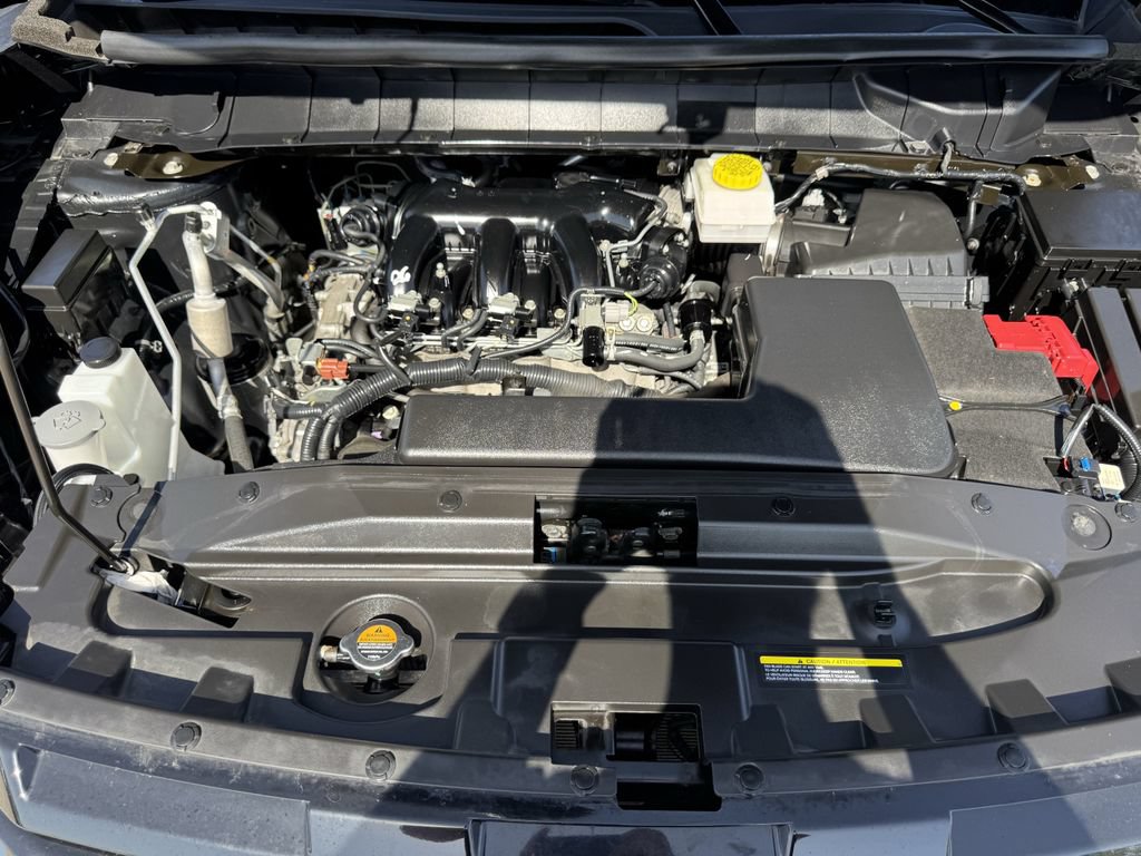 Used 2025 Nissan Pathfinder SV FWD image 27