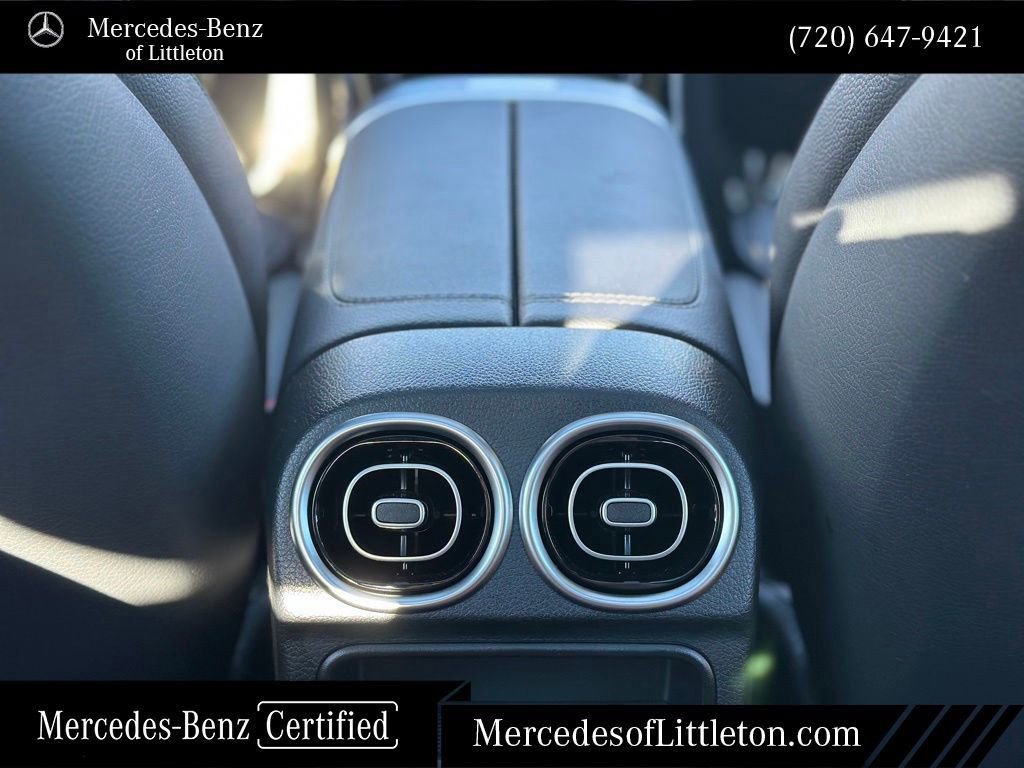 Certified 2025 Mercedes-Benz C 300 4MATIC Sedan image 25