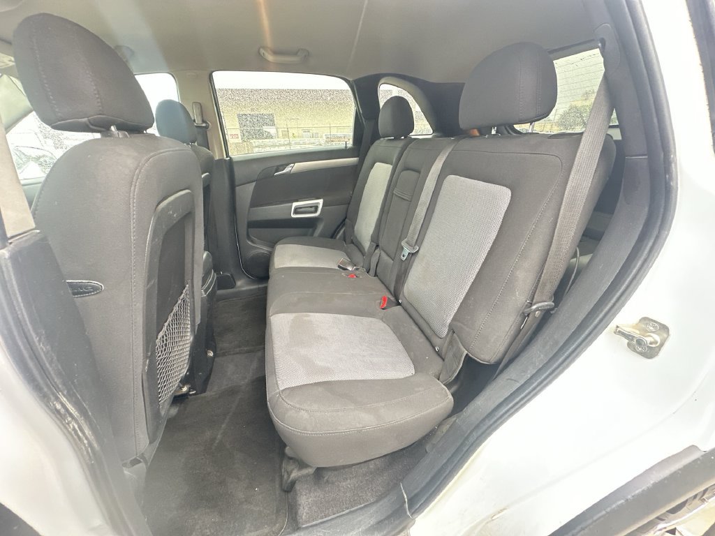 Used 2012 Chevrolet Captiva Sport LS FWD image 23