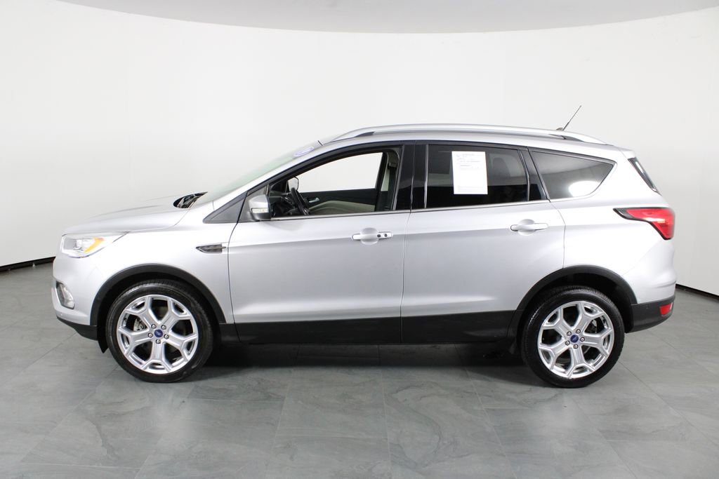 Used 2019 Ford Escape Titanium image 9