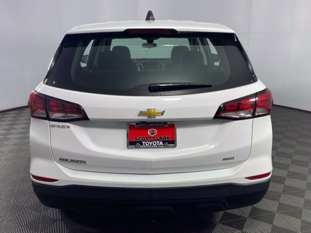 Used 2024 Chevrolet Equinox LS w/ Driver Confidence II Package AWD/4WD image 6