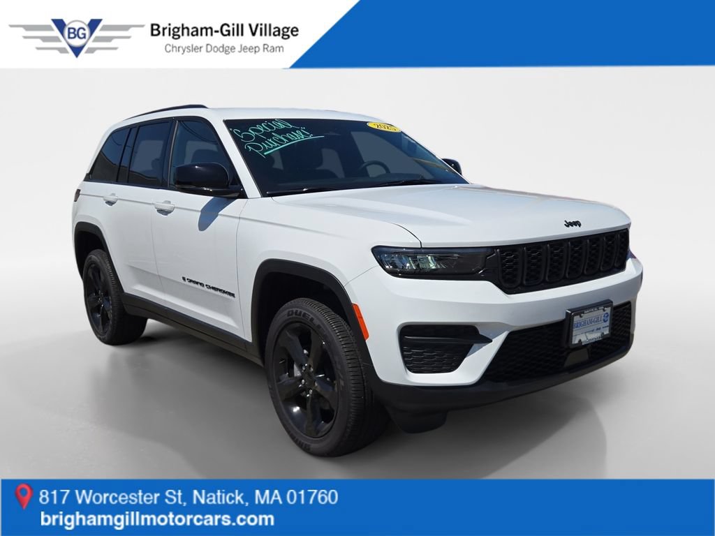 Used 2025 Jeep Grand Cherokee Altitude