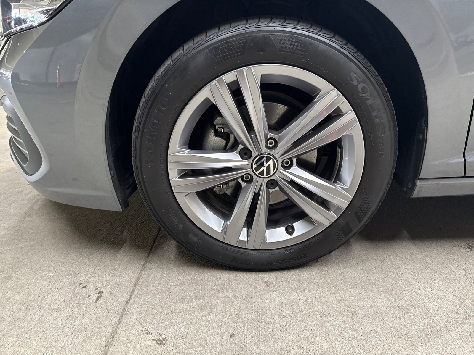 Used 2023 Volkswagen Jetta SE image 24