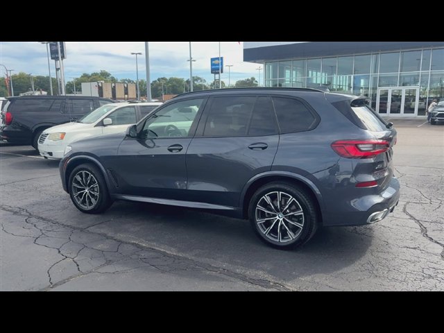 Used 2019 BMW X5 xDrive40i w/ M Sport Package AWD/4WD image 6