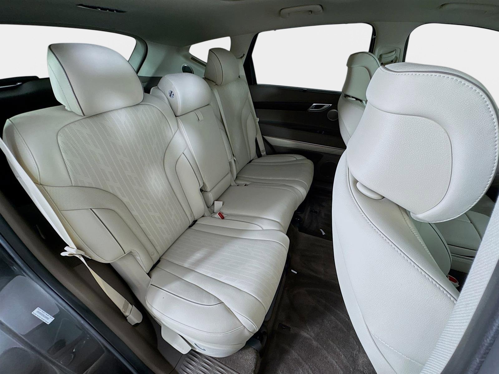 Certified 2024 Genesis GV80 2.5T w/ Advanced Package image 29