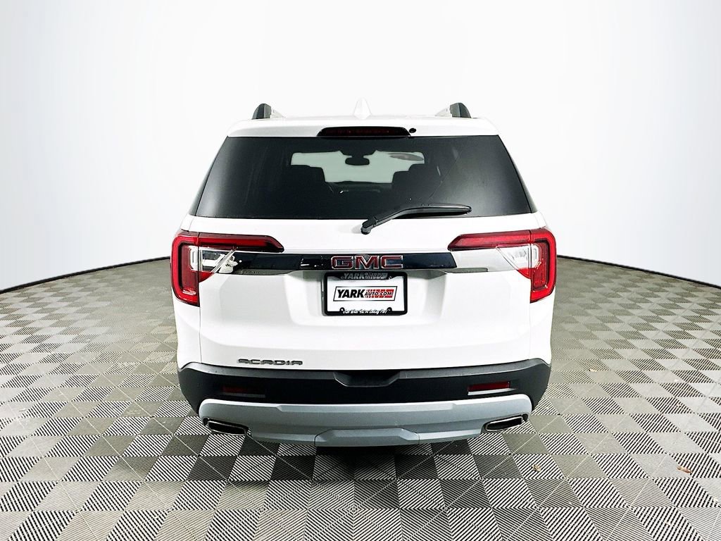 Used 2023 GMC Acadia SLT w/ Technology Package image 11