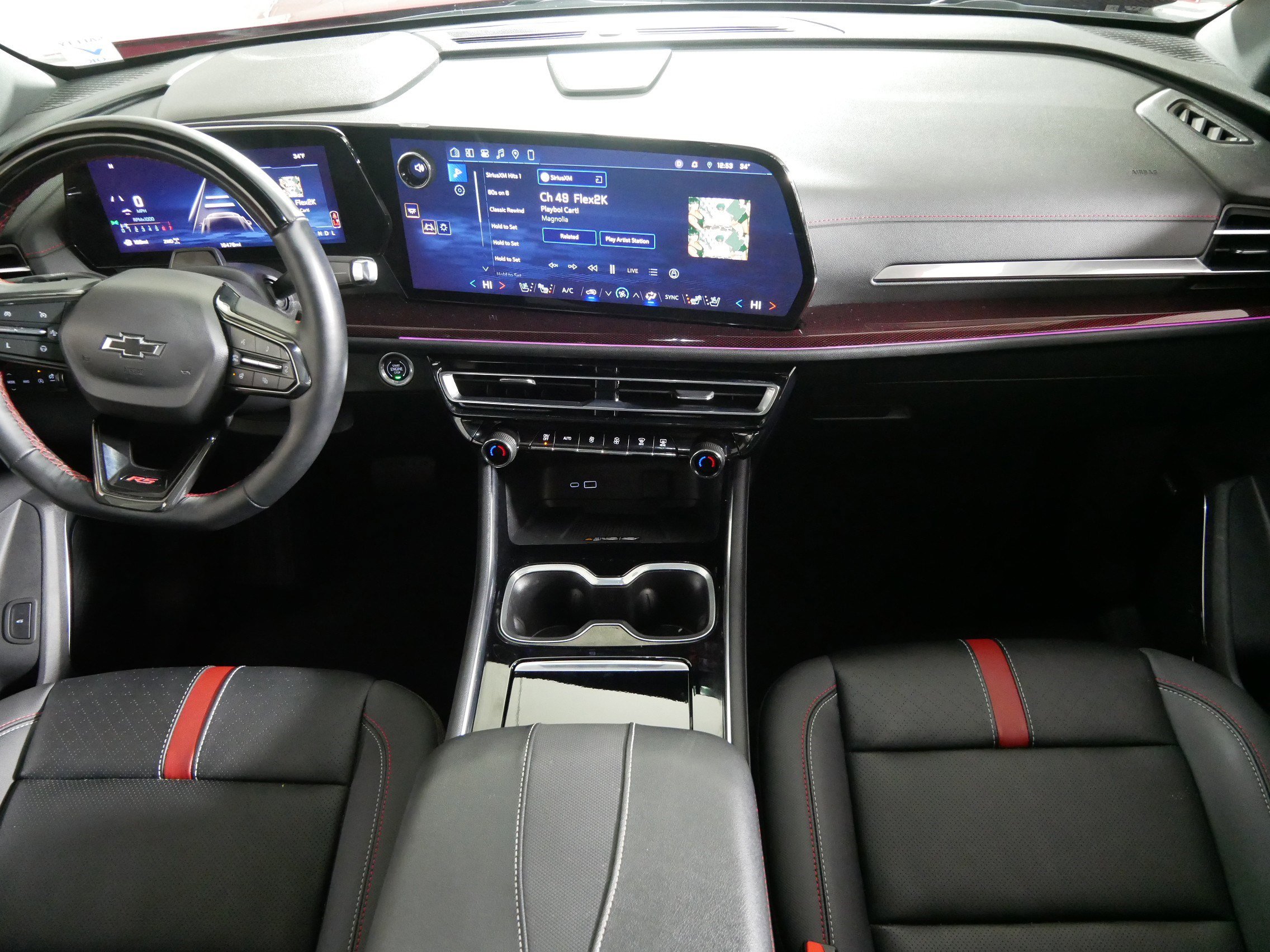 Used 2024 Chevrolet Traverse RS w/ LPO, Floor Liner Package image 10