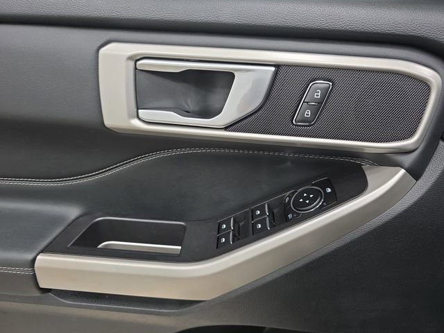 Used 2023 Ford Explorer XLT w/ Equipment Group 202A image 28