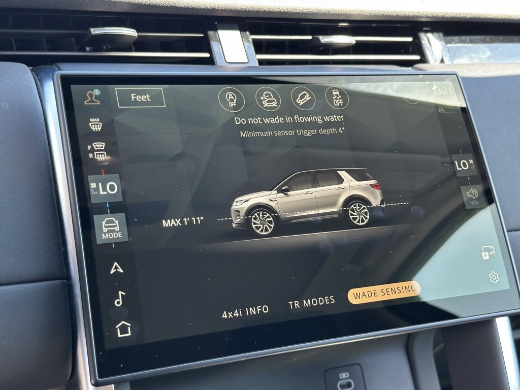 Used 2024 Land Rover Discovery Sport S image 40