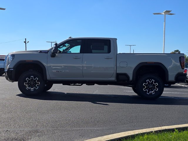 New 2026 GMC Sierra 2500 AT4X w/ LPO, Black Badging Package AWD/4WD image 17