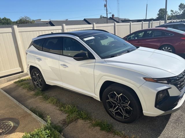 Used 2023 Hyundai Tucson N Line AWD/4WD image 2