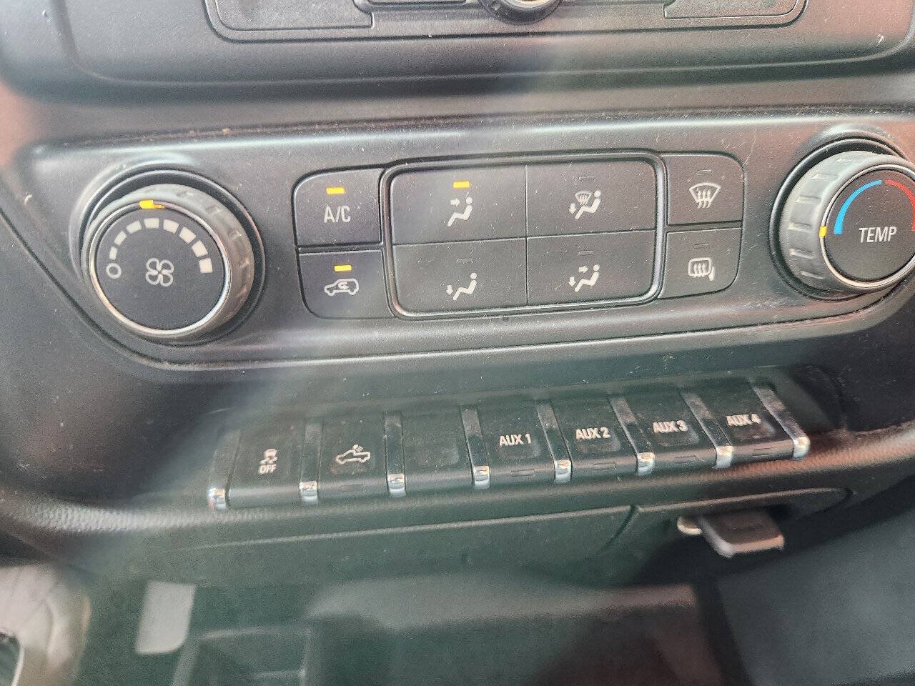 Used 2019 Chevrolet Silverado 2500 W/T w/ WT Convenience Package AWD/4WD image 22