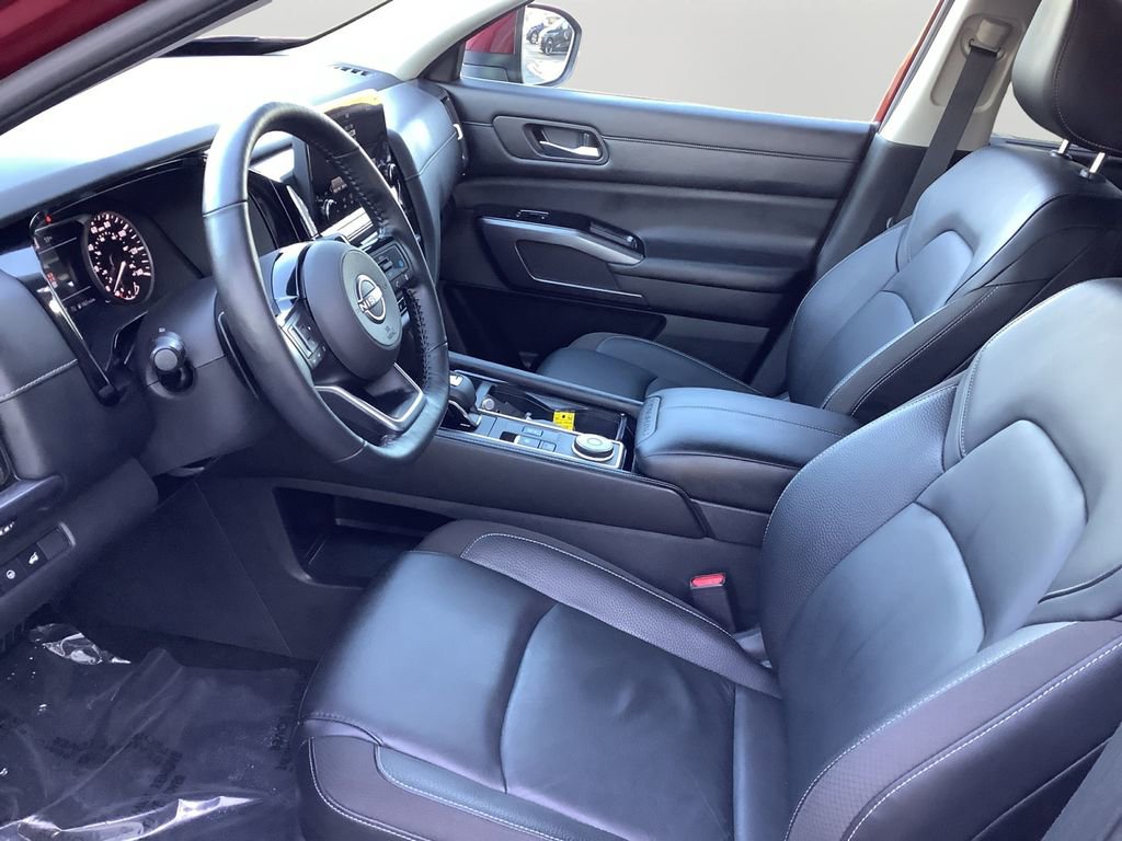 Used 2023 Nissan Pathfinder SL image 24