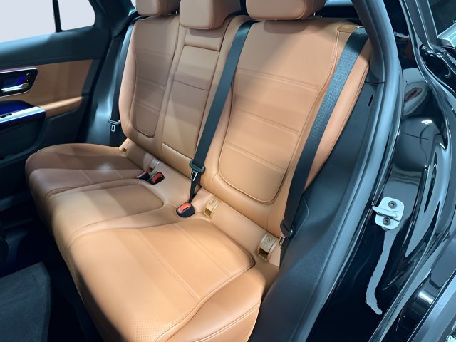 Certified 2025 Mercedes-Benz GLC 350e 4MATIC image 31
