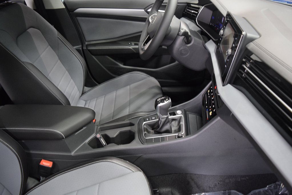 New 2026 Volkswagen Jetta SE image 7