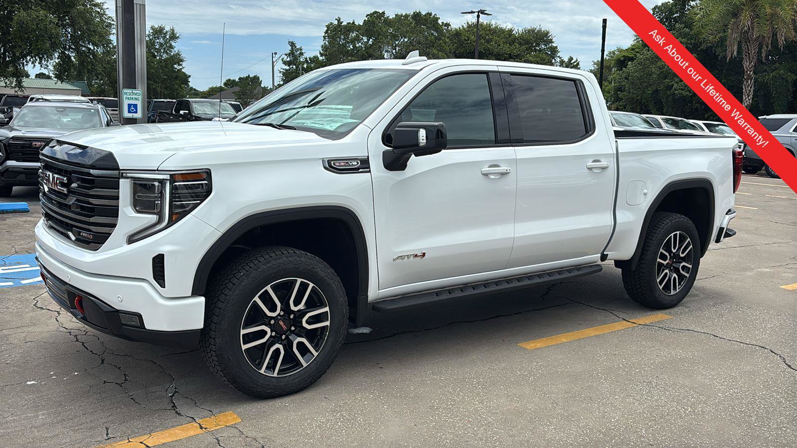 New 2026 GMC Sierra 1500 AT4 w/ AT4 Premium Package AWD/4WD image 3