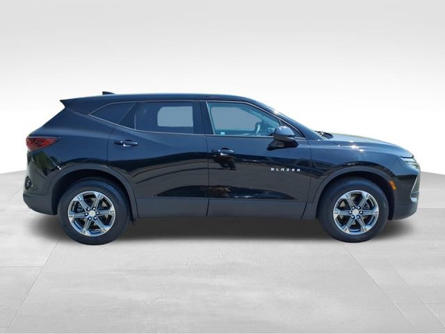 Used 2023 Chevrolet Blazer LT AWD/4WD image 12
