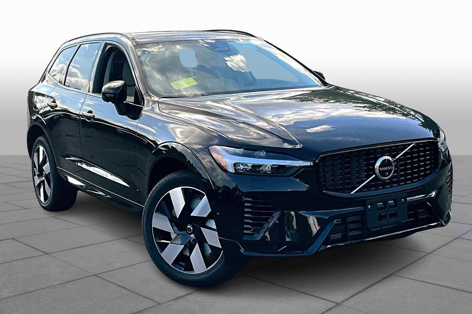 New 2025 Volvo XC60 T8 Plus w/ Protection Package Premier image 16