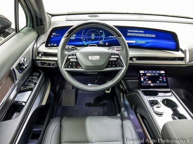 New 2026 Cadillac Vistiq Luxury w/ LPO, Floor Liner Package image 13