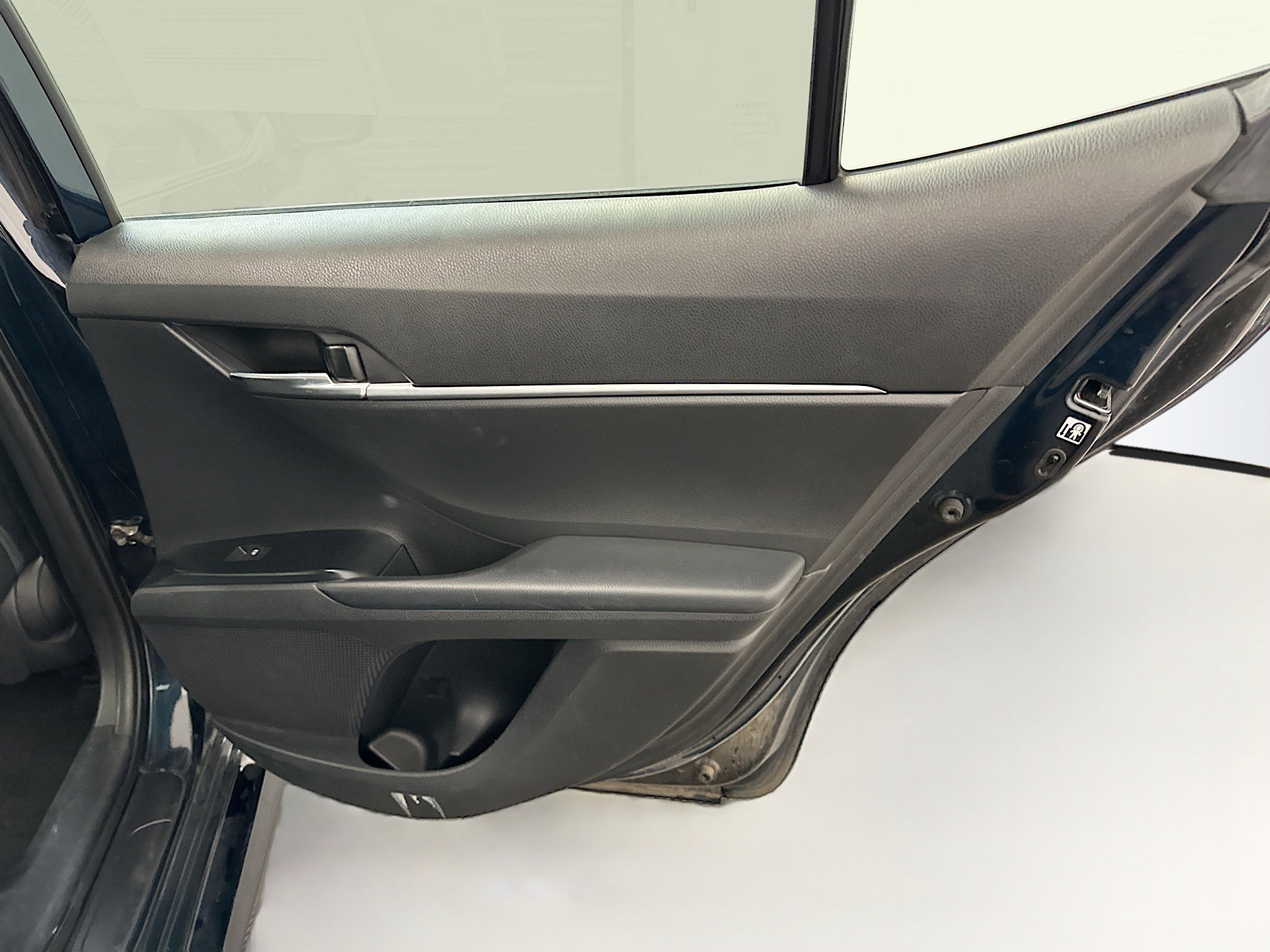 Used 2019 Toyota Camry LE image 31