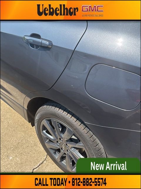 Used 2022 Chevrolet Equinox RS w/ RS Leather Package image 6