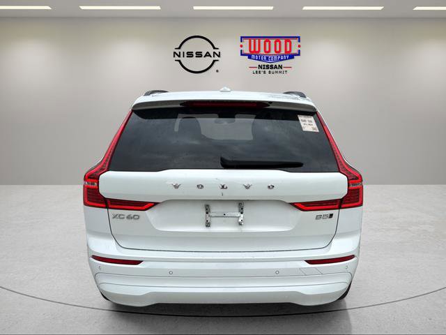 Used 2022 Volvo XC60 B5 Momentum AWD/4WD image 3