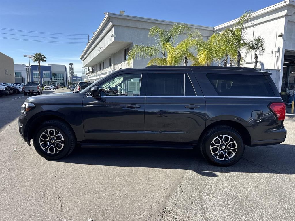Used 2024 Ford Expedition Max XLT image 6