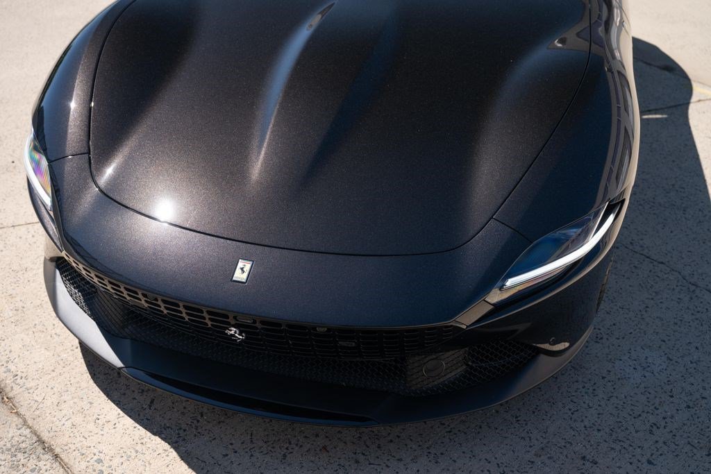 Used 2025 Ferrari Roma Spider RWD image 11