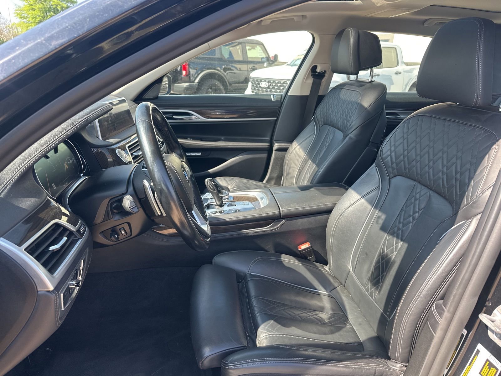 Used 2018 BMW 750i xDrive image 7