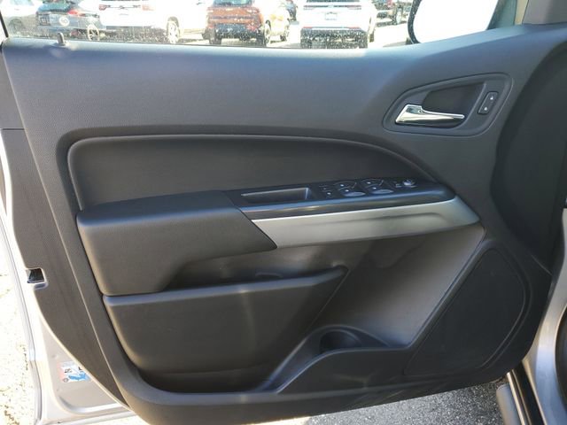 Used 2020 Chevrolet Colorado LT w/ Redline Special Edition image 8