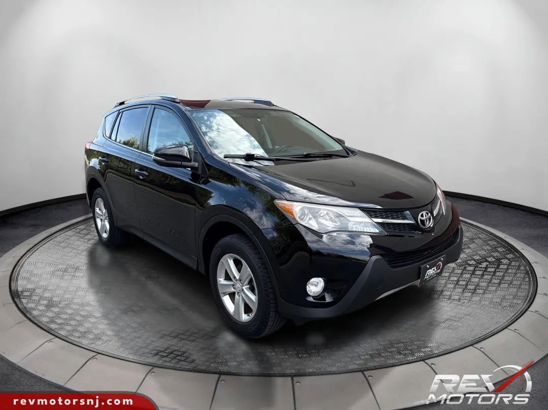 Used 2013 Toyota RAV4 XLE AWD/4WD image 7