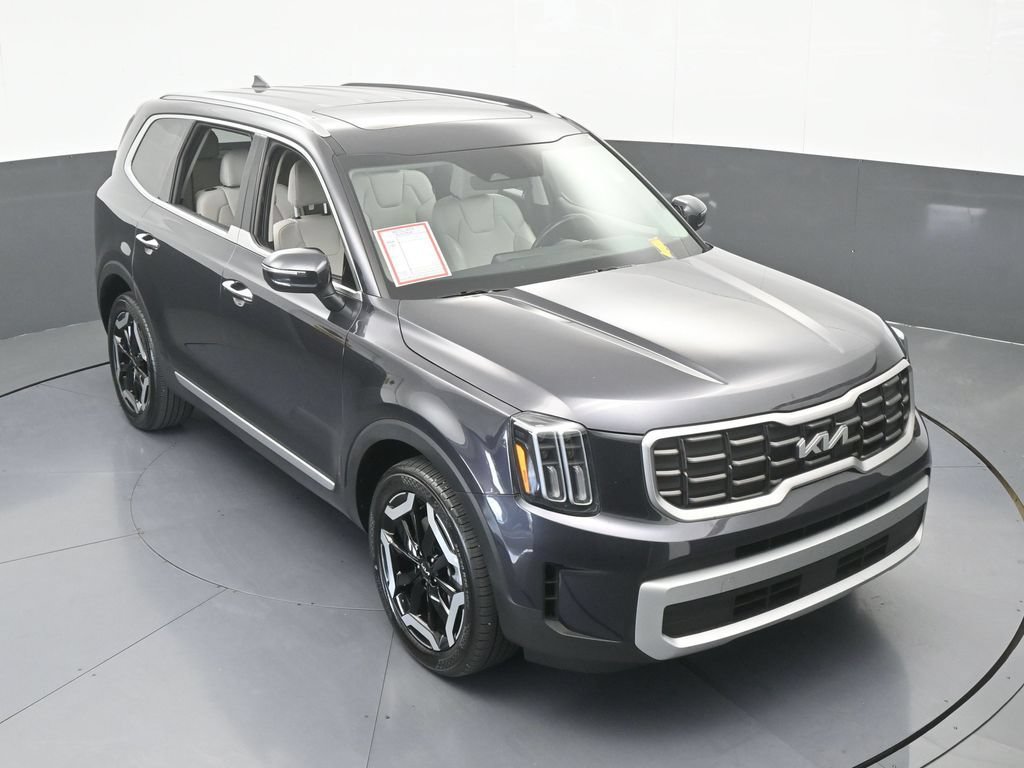 Used 2025 Kia Telluride S FWD image 56