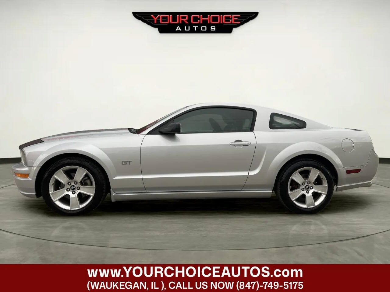 Used 2006 Ford Mustang GT RWD image 2