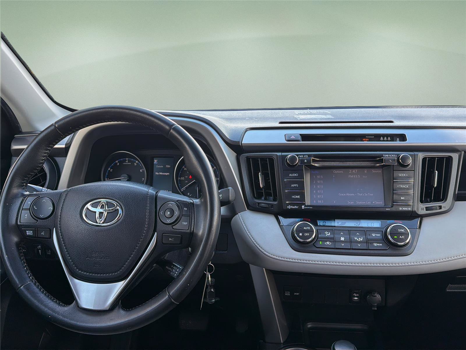 Used 2017 Toyota RAV4 XLE w/ All Weather Liner Package AWD/4WD image 9
