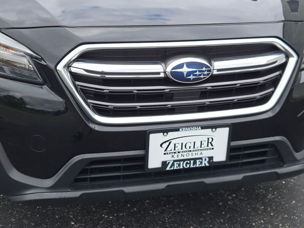 Used 2019 Subaru Outback 3.6R Touring AWD/4WD image 5