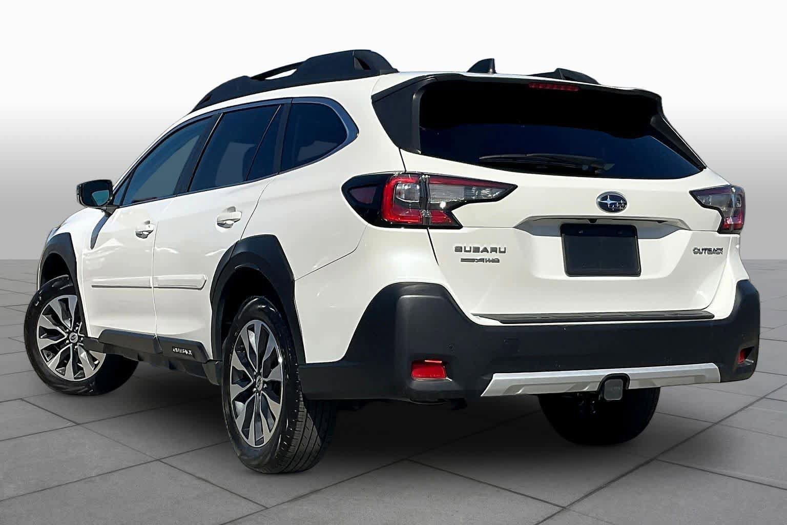 Used 2024 Subaru Outback Limited AWD/4WD image 18