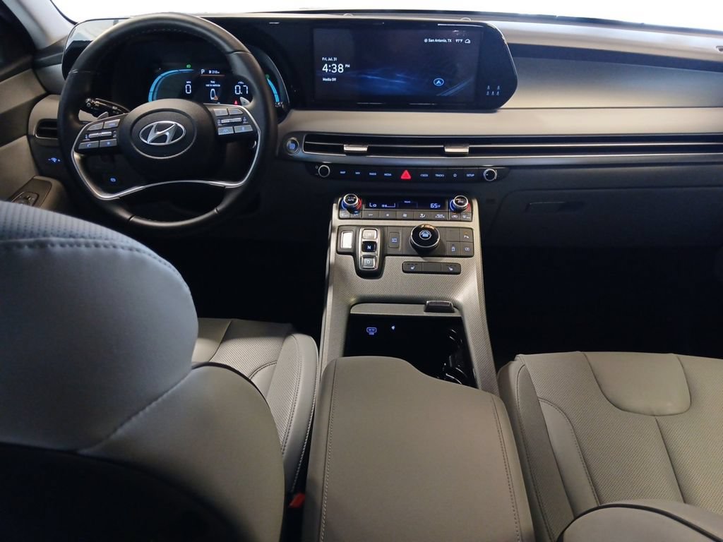 Used 2025 Hyundai Palisade SEL FWD image 10
