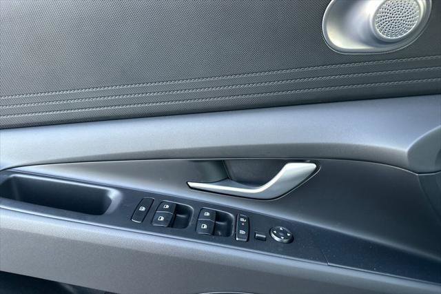 New 2026 Hyundai Elantra Blue image 8