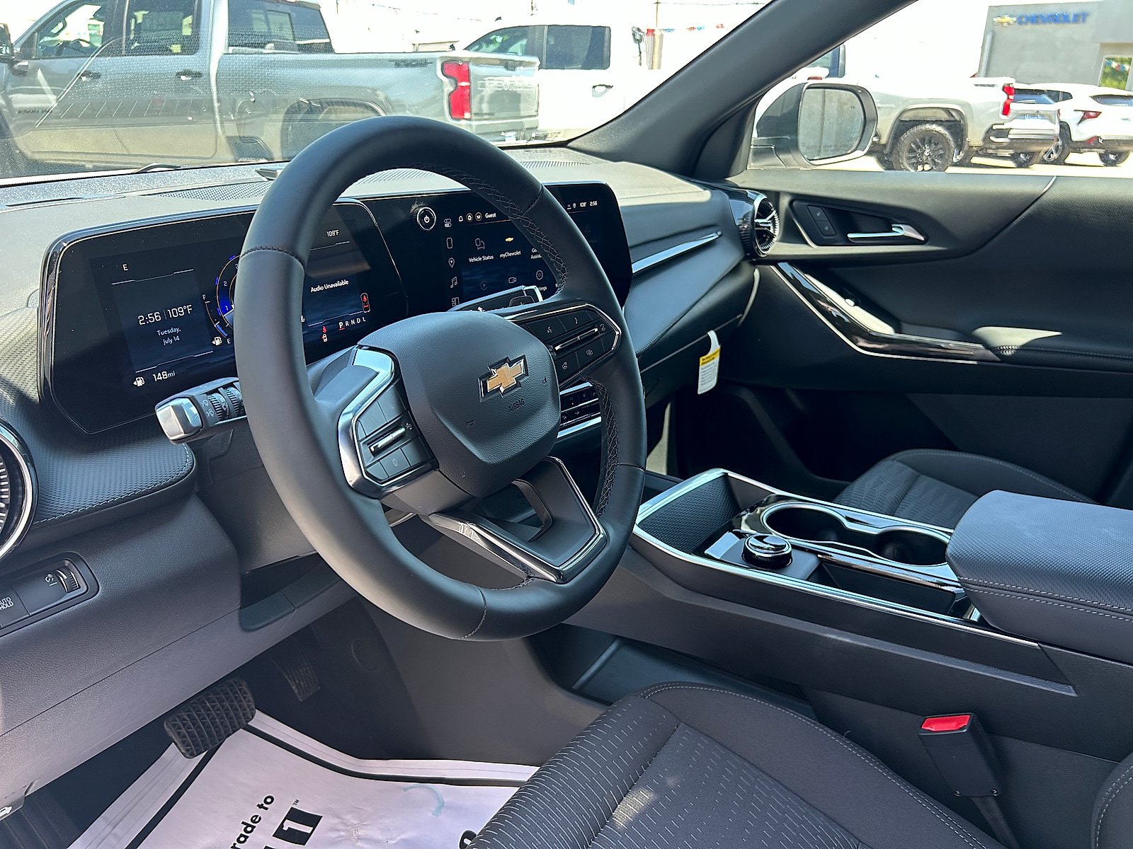 New 2026 Chevrolet Equinox LT w/ Safety and Technology Package FWD image 10