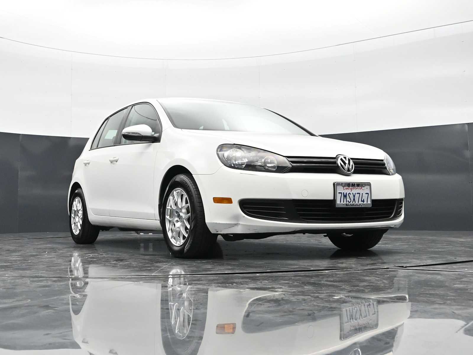 Used 2010 Volkswagen Golf 4-Door image 26