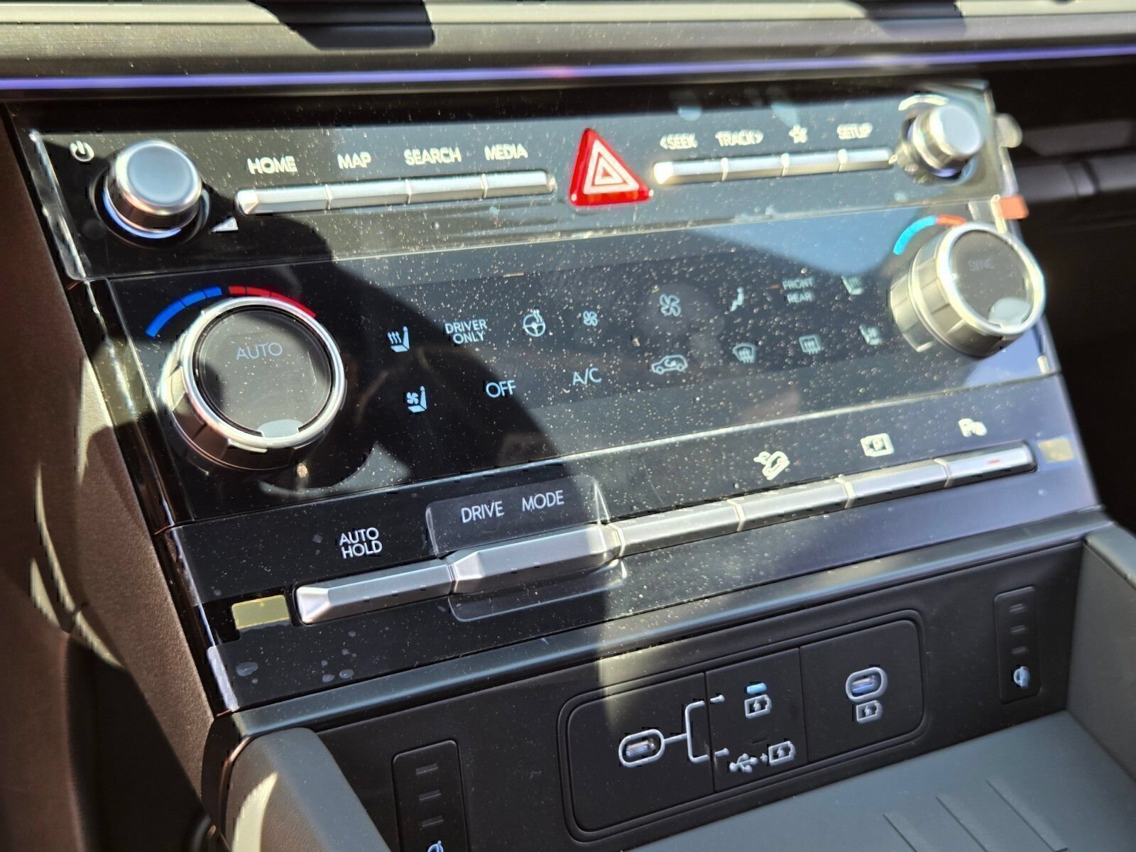 New 2026 Hyundai Santa Fe Calligraphy FWD image 18