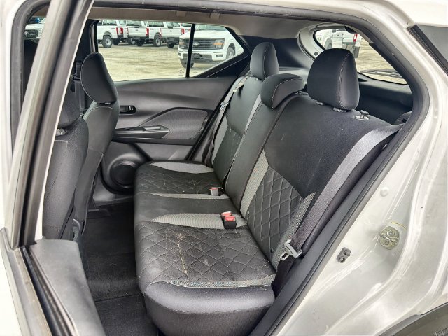 Used 2019 Nissan Kicks S FWD image 21