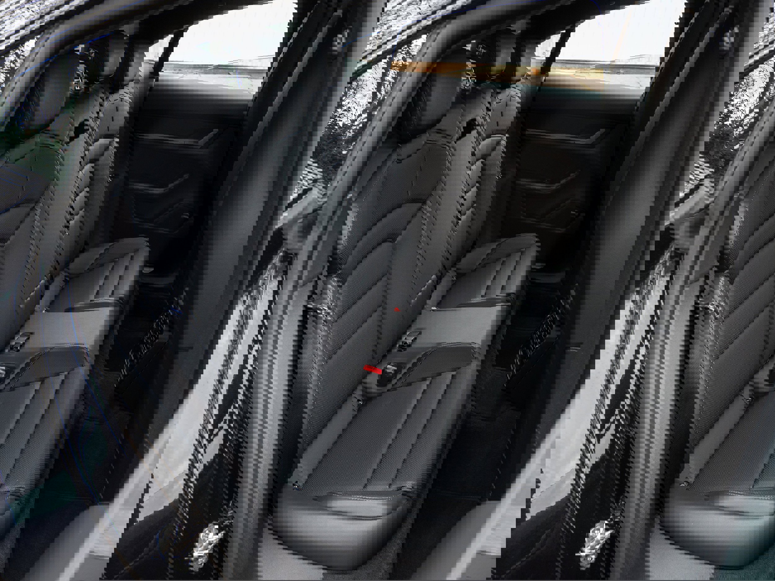 Certified 2025 Porsche Taycan 4S image 40