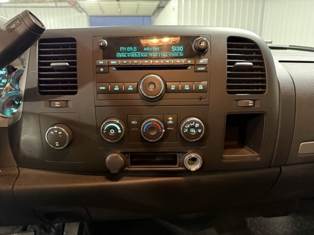 Used 2010 GMC Sierra 2500 SLE image 17