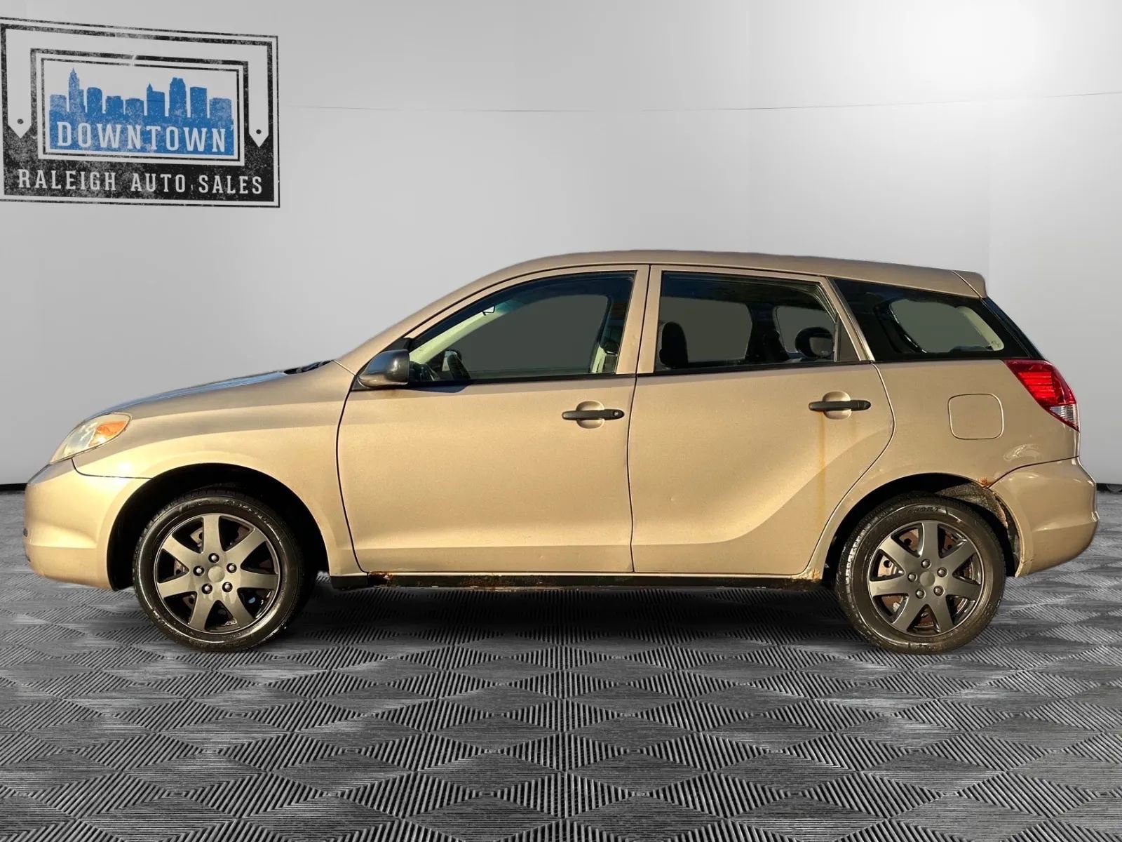 Used 2003 Toyota Matrix image 9