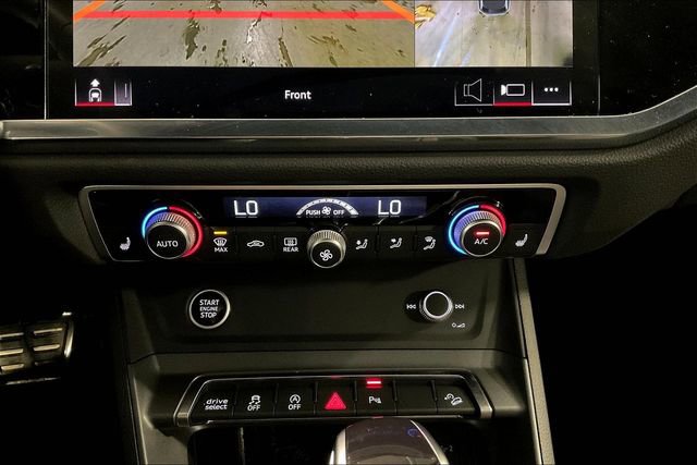 Certified 2025 Audi Q3 2.0T Premium Plus w/ Premium Plus Package AWD/4WD image 32