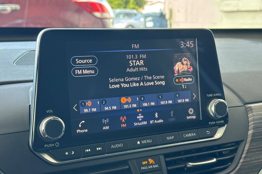Used 2019 Nissan Altima 2.0 Platinum FWD image 16