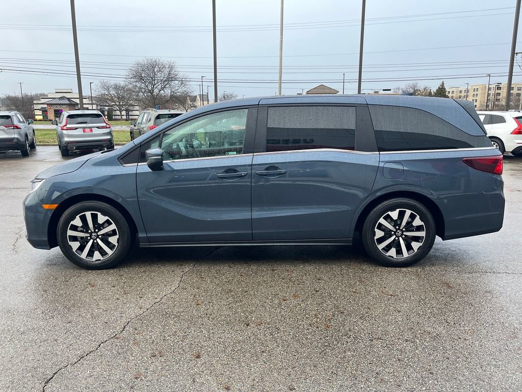 Used 2025 Honda Odyssey EX-L image 2